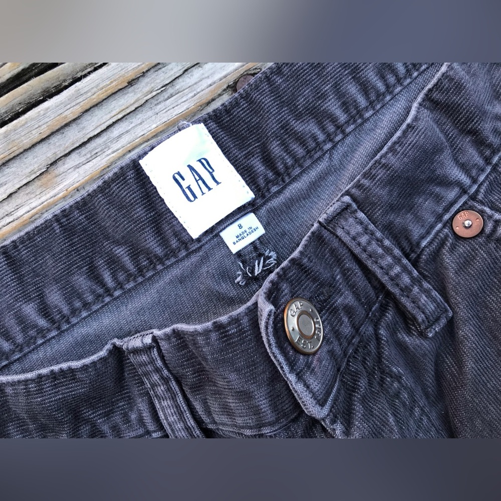 Ladies 8 2 Pair GAP Thin Corduroy Raw Hem Cut Off Shorts - Picture 12 of 14